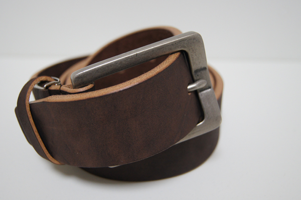 ヌメ革ベルト茶色001